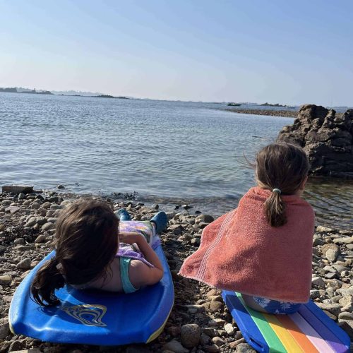port-beni-bord-plage-jeu-enfant